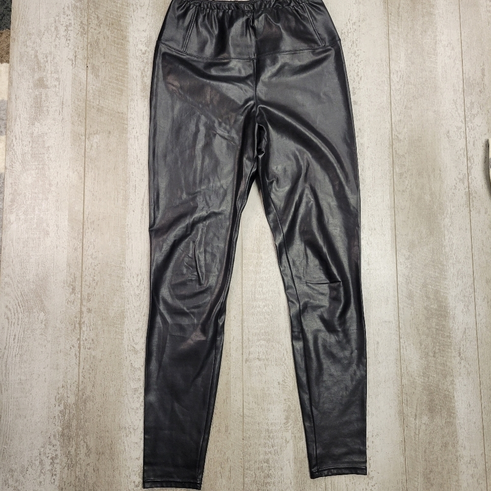 Wilfred Daria Pants Faux Leather Leggings Size Large Blogger’s Favorite - Picture 3 of 9